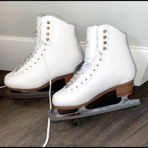 NWT Jackson Competitor ice skate size 5.5